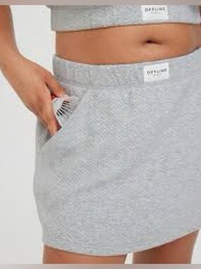 OFFLINE By Aerie Coffee Run Skirt. Grey. Size large. Great condition!